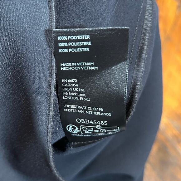 Anthropologie Bell Sleeve Black Blouse Size XS NWT - Picture 6 of 6